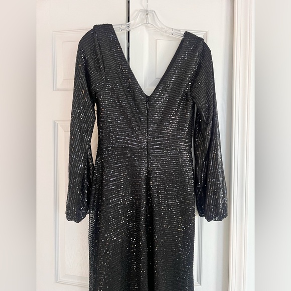 Elegant Black Sequin Dress - Picture 4 of 5